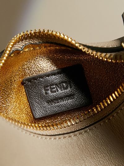 フェンディバッグ全体デザイン